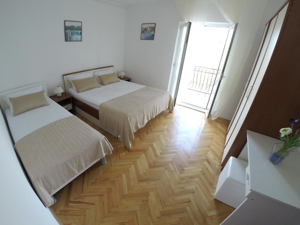 Apartments Ljiljana Trogir Exterior foto
