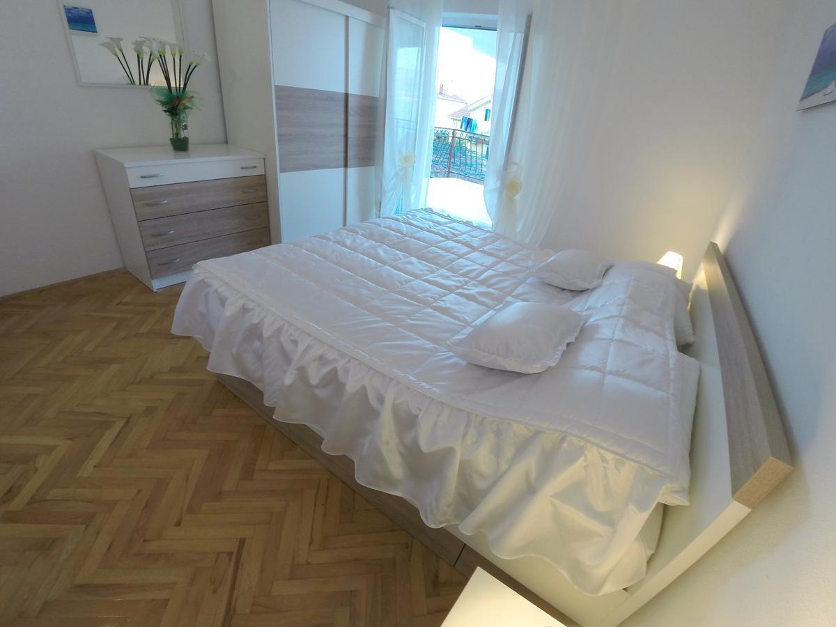 Apartments Ljiljana Trogir Exterior foto